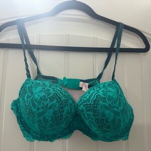 Victoria’s Secret PINK date push up bra